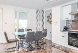 Rovinj, predivan stan s balkonom, Rovinj, Appartment