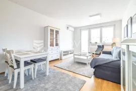 Zagreb, Lovinčićeva, novouređen dvosoban stan, 69 m2, Zagreb, Apartamento