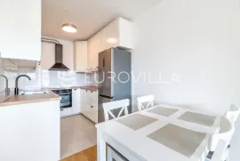 Zagreb, Lovinčićeva, novouređen dvosoban stan, 69 m2, Zagreb, Apartamento