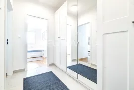 Zagreb, Lovinčićeva, novouređen dvosoban stan, 69 m2, Zagreb, Apartamento