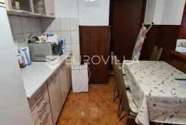 Pula, Veruda, dvosoban stan za adaptaciju, NKP 56,88 m2, prizemlje, Pula, Appartment