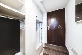 Zagreb, Centar, Draškovićeva ulica, dvoetažan trosoban stan 85 m2, Zagreb, Apartamento