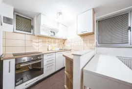 Zagreb, Centar, Draškovićeva ulica, dvoetažan trosoban stan 85 m2, Zagreb, Apartamento