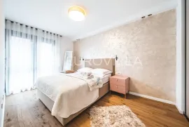 Zagreb, Šalata, predivan trosoban stan 65 m2, Zagreb, Appartamento