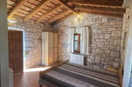 Istra - Kanfanar - kamena villa s bazenom na osami 214m2, Kanfanar, Дом