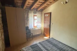 Istra - Kanfanar - kamena villa s bazenom na osami 214m2, Kanfanar, Дом