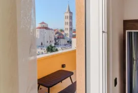 Prekrasan stan  s pogledom na more u centru Zadra, Zadar, Flat