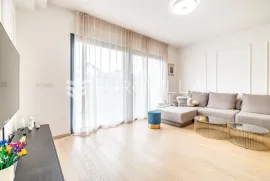 Zagreb, Maksimir, luksuzan četverosoban stan/kuća za najam 121 m2, Zagreb, Wohnung