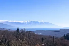 Bribir - vila s bazenom i velikom okućnicom, Vinodolska Općina, Дом