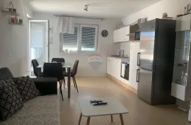 Poreč, okolica, moderan stan od 46 m2 sa velikom terasom, Poreč, Appartement