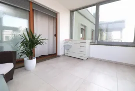 Zagreb, Vrbani III, divan stan blizu jezera, 73m2, Zagreb, Apartamento