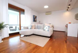 Zagreb, Vrbani III, divan stan blizu jezera, 73m2, Zagreb, Apartamento