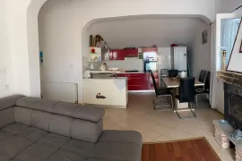 Rab, Banjol -  kuća 480 m2 na okućnici od 1100 m2, Rab, Casa