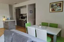 RIJETKOST!!! Punta Skala apartman u resortu 2 red do mora!, Zadar - Okolica, Flat