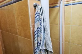 SELCE, UREĐEN STAN SVEGA 300M OD MORA!!!, Crikvenica, Apartamento