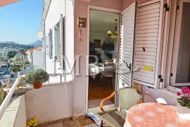 Južno orijentiran stan cca 80m2 | Mogućnost uređenja dodatne spavaće sobe | Centralna lokacija | Dubrovnik, Dubrovnik, Daire