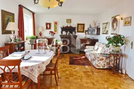 Južno orijentiran stan cca 80m2 | Mogućnost uređenja dodatne spavaće sobe | Centralna lokacija | Dubrovnik, Dubrovnik, Apartamento