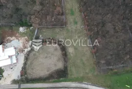 Istra, Svetvinčenat - prostrano građevinsko zemljište s pravomoćnom dozvolom i projektom 1427 m2, Svetvinčenat, Γη