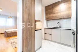 Zagreb, Lovinčićeva, moderno uređen jednosoban stan za najam, NKP 39,10 m2 - PRVI NAJAM, Zagreb, Appartement