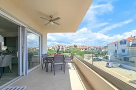 Istra, Novigrad - dvosoban stan sa dnevnim boravkom, 100m2, Novigrad, Wohnung