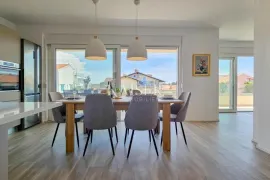 Istra, Novigrad - dvosoban stan sa dnevnim boravkom, 100m2, Novigrad, Wohnung