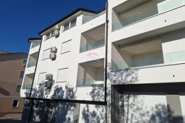 Crikvenica- novogradnja 150m do mora- 2S+DB- prekrasan pogled, Crikvenica, Appartement