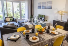 OPATIJA, POBRI - Novouređen stan s prekrasnim pogledom na more, Opatija - Okolica, Appartment