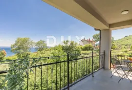 OPATIJA, POBRI - Novouređen stan s prekrasnim pogledom na more, Opatija - Okolica, Appartment