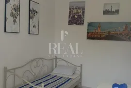 3SKL uređeni stan na Krnjevu 50 m2, 1. kat, balkon, Rijeka, Appartement