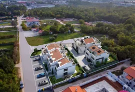 ISTRA - POREČ, KUĆA 171m2, NA ATRAKTIVNOJ LOKACIJI, Poreč, Haus