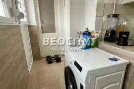 Novi Sad, Železnička Stanica, Bulevar kralja Petra I , 1.0, 37m2, Novi Sad - grad, Appartement