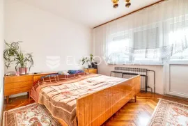 Zagreb, Brestje, obiteljska kuća ukupne  površine 265.82 m2, Zagreb, Haus