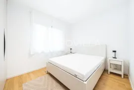 Zagreb, Mandaličina, luksuzan četverosoban stan, 81 m2, PRVI NAJAM, parking u garaži, Zagreb, Appartement