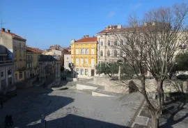 Istra, Pula- renovirani dvosoban stan 57m2 u centru, Pula, Daire