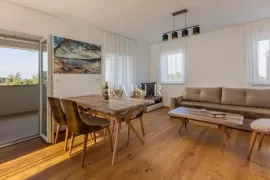 Otok Lošinj, Sv. Jakov, dvosoban stan 93m2, Mali Lošinj, Kвартира