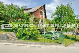 Prodaje se kuća sa zemljištem - Ulica Margalići - Gornje Vrapče - 380 m2, Zagreb, Haus