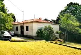 Istra,Lupoglav-Prizemnica s velikom okućnicom, Lupoglav, Famiglia