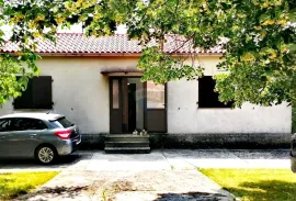 Istra,Lupoglav-Prizemnica s velikom okućnicom, Lupoglav, Famiglia