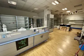 PROSTOR ZA VAŠ POSAO NA ODLIČNOJ LOKACIJI, Pula, Commercial property