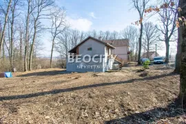 Barajevo, Barajevo (mesto), Obrada Pavlovića Guslara , 3.5, 120m2, Barajevo, Ev