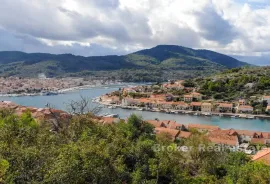 Građevinsko zemljište s otvorenim pogledom na more, Korčula, Arazi