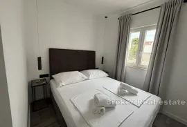 Moderan apartman blizu mora, Rogoznica, Appartamento