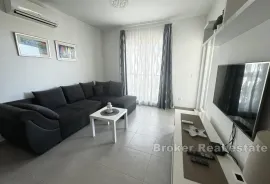 Moderan dvosoban apartman, Rogoznica, Apartamento