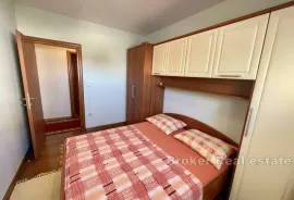 Jednosoban apartman u blizini centra Rogoznice, Rogoznica, Appartement