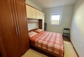 Jednosoban apartman u blizini centra Rogoznice, Rogoznica, Appartement