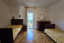 Kuća u prvom redu do mora s dva apartmana, Konavle, Famiglia