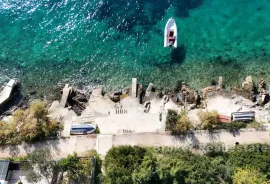 Samostojeća kuća u drugom redu do mora, Trogir, Famiglia