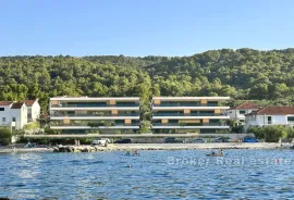 Prostran apartman u prvom redu do mora, Trogir, Appartamento