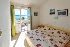 Poslovno apartmanska kuca sa prekrasnim pogledom i blizinom mora, Makarska, Casa