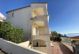 Moderno uređena kuća u blizini mora, Trogir, Maison